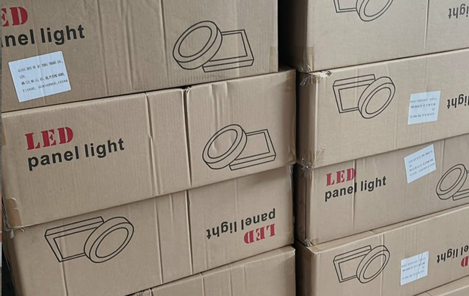 Đèn LED Ốp Trần Vuông 3 Chế Độ