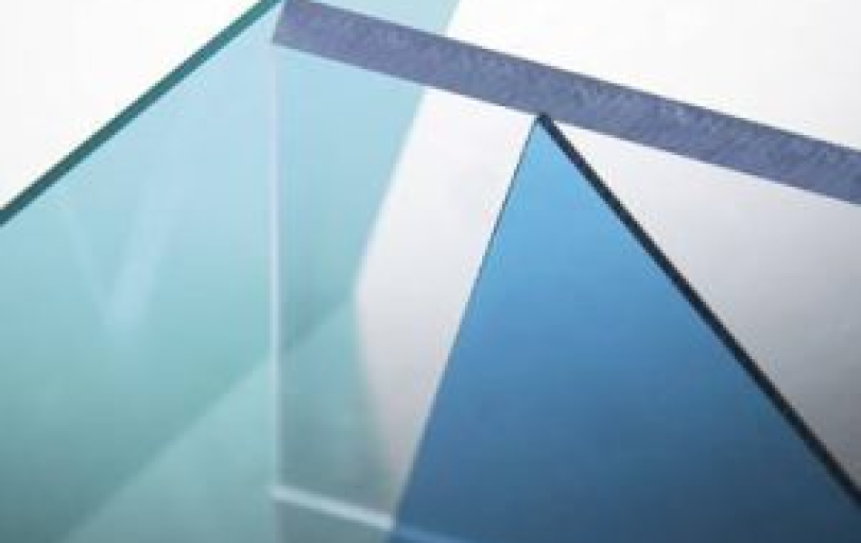 Tấm Polycarbonate Đặc Ultralite