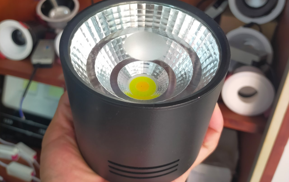Đèn Lon Ốp Trần