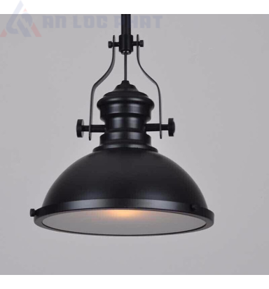 Chao Thả Trần Có Dây Xích Mặt Mica Mờ